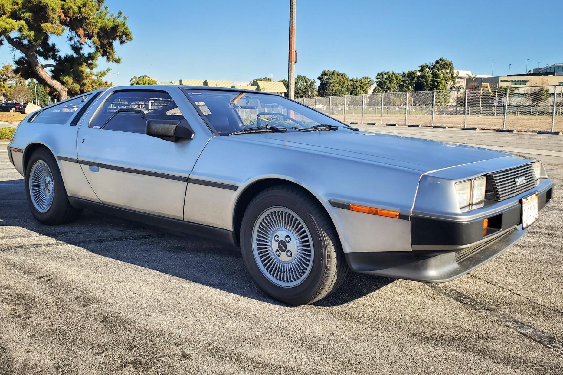 1981 DeLorean DMC-12