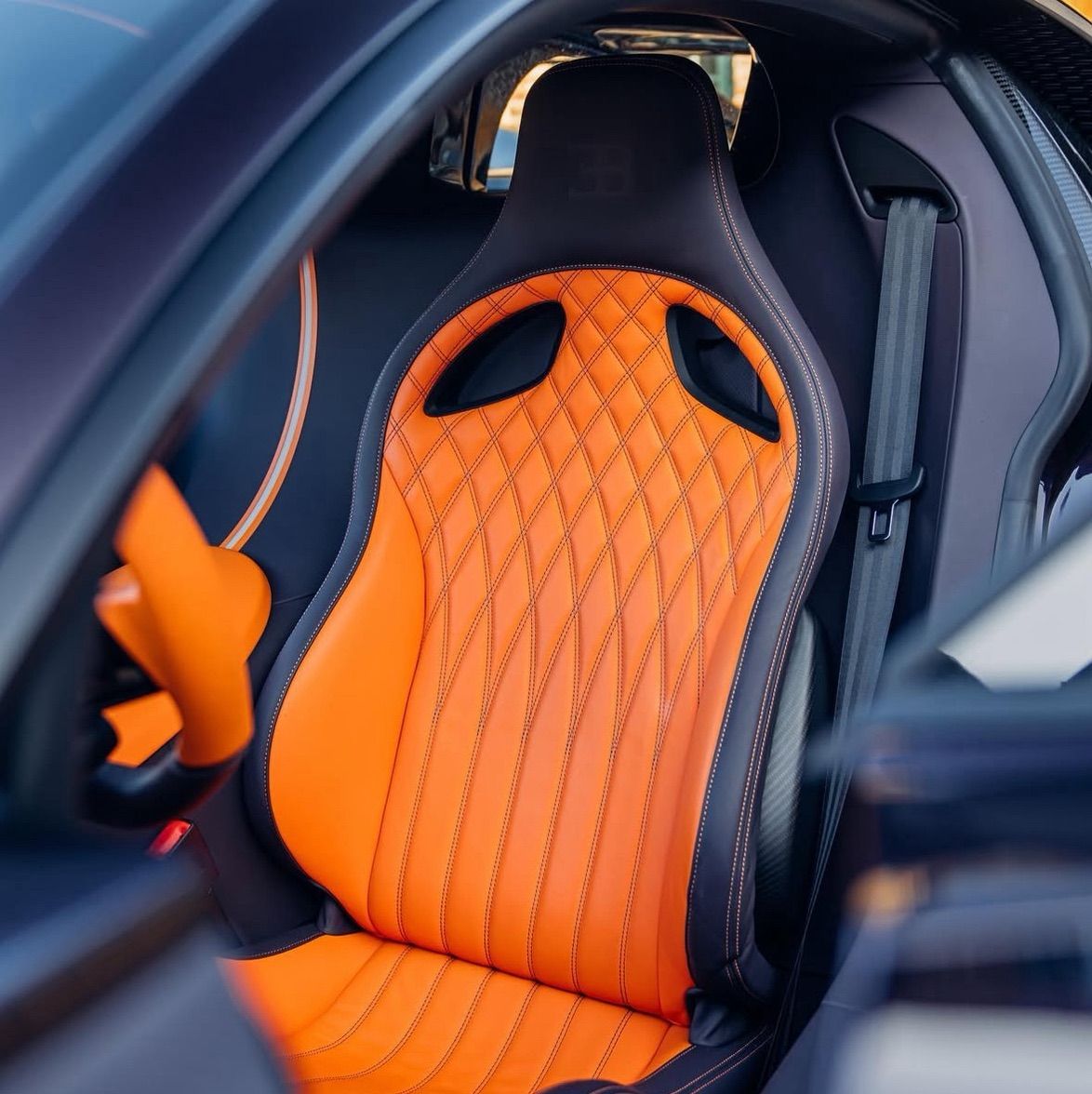 2019 Bugatti Chiron Sport, photo 2
